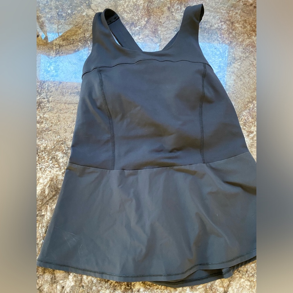 NWT Lululemon Black Top Size 6, New